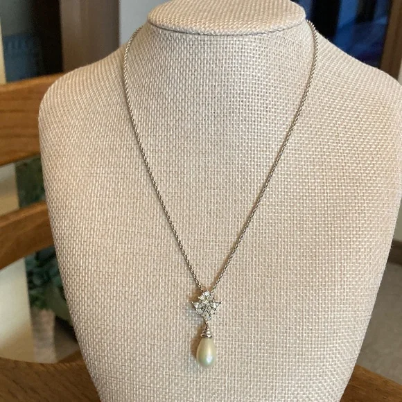 Christian Dior "Pearl" Drop/Dangle & Crystal Rhinestone Pendant Necklace Vintage - Picture 2 of 8